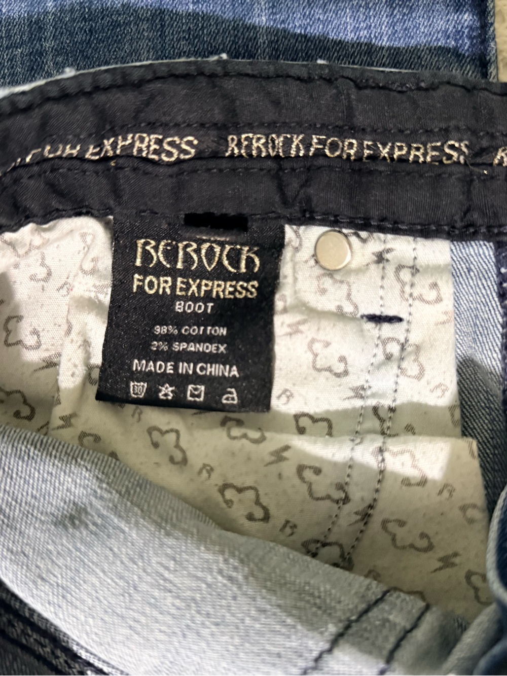 Low Rise Rerock for Express- Classic Mid Wash - Picture 5 of 6